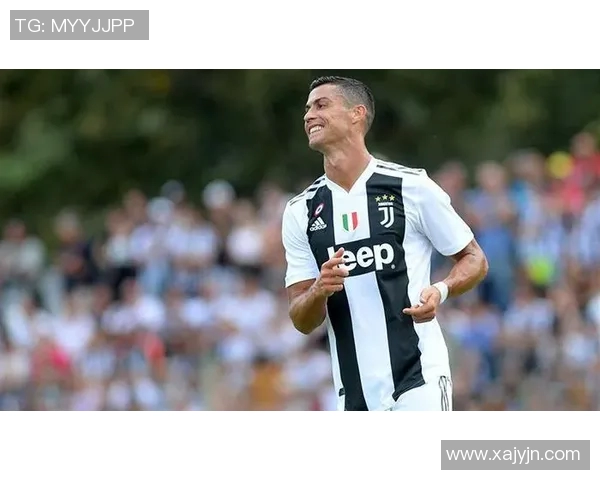 纹身男足球星如何将个性与运动魅力完美结合展现独特风采 纹身男足球星如何将个性与运动魅力完美结合展现独特风采