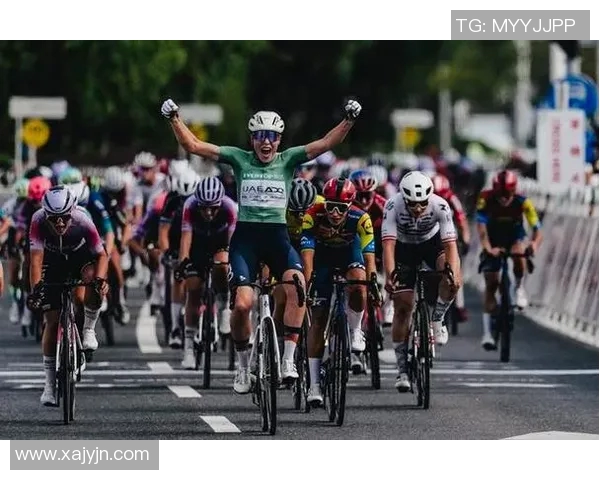 骑行与足球双重荣耀那些既驰骋绿茵场又热爱骑行的足球明星们